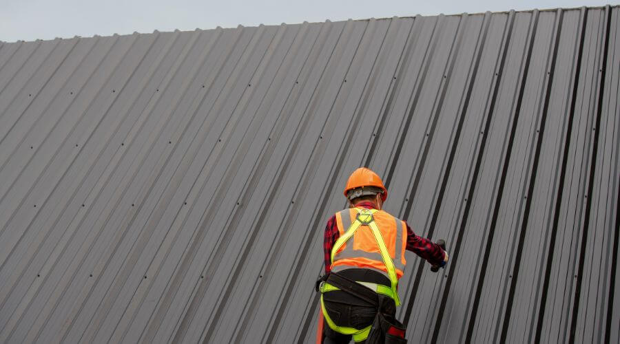 Professional gutter cleaning in Berea, WV